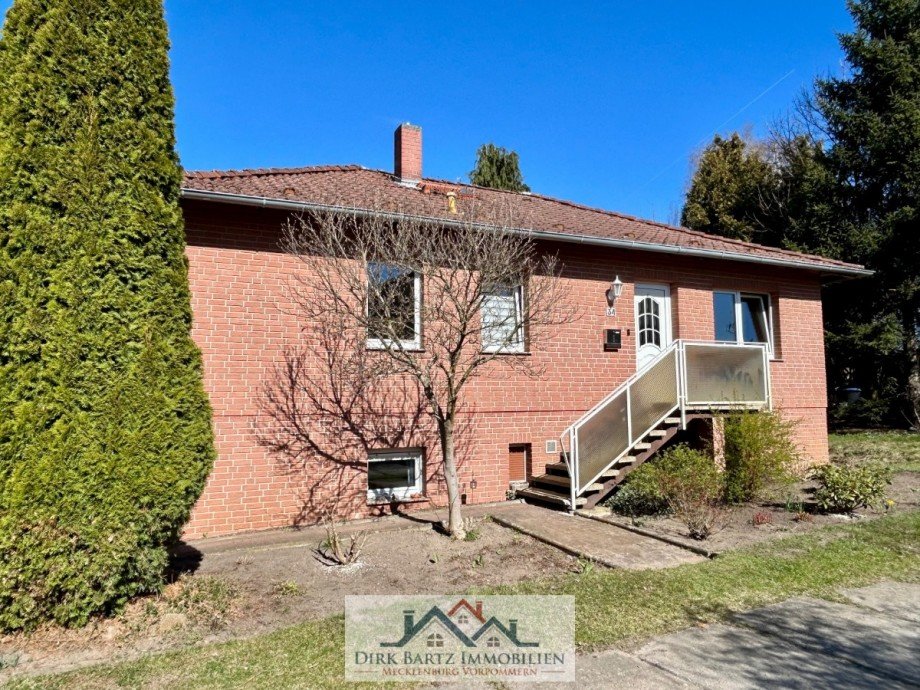 Hausansicht Einfamilienhaus Uckerm�nde