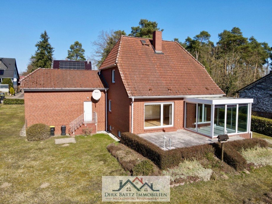 R�ckansicht Einfamilienhaus Demmin