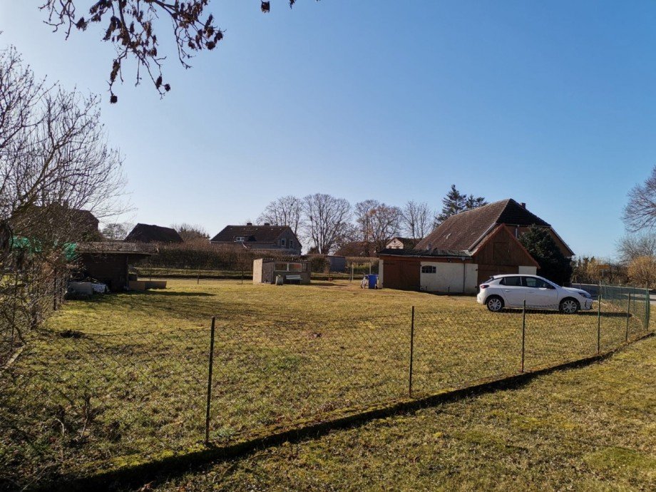 Parkpl�tze Einfamilienhaus Nossendorf