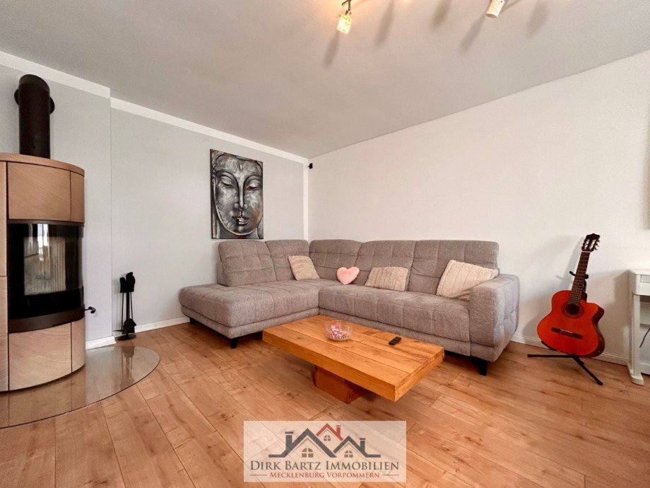Wohnzimmer EG Reihenendhaus Deyelsdorf-Bassendorf