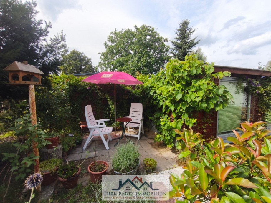 kleine Terrasse Doppelhaush�lfte Verchen