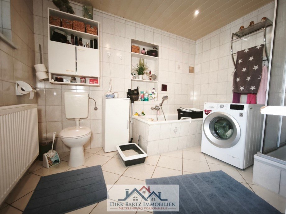 Badezimmer EG Doppelhaush�lfte Duvier