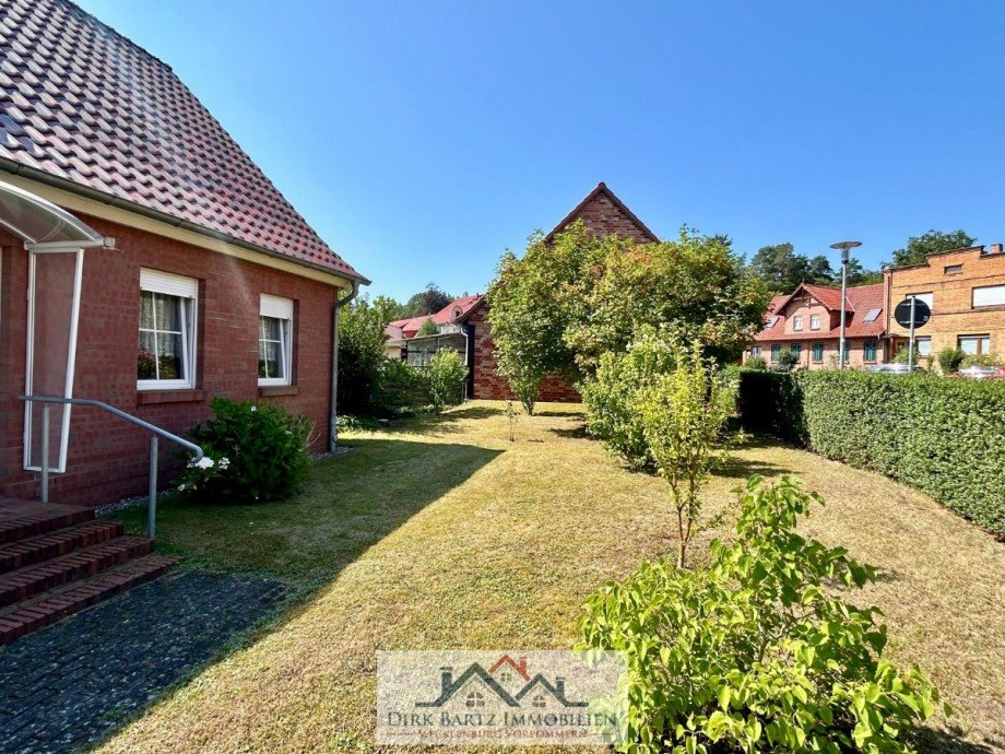 Grundst�cksfront Einfamilienhaus Gielow