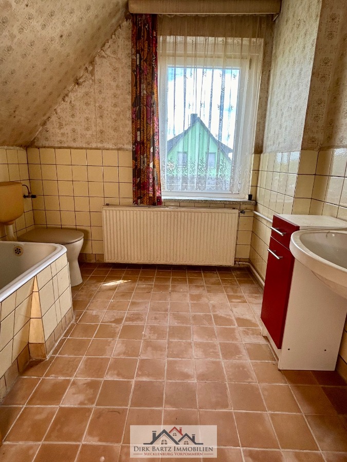 Badezimmer Doppelhaush�lfte V�lschow