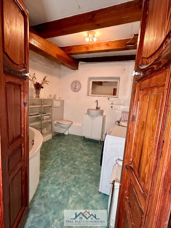 Blick ins Badezimmer Bauernhaus Hohenmocker