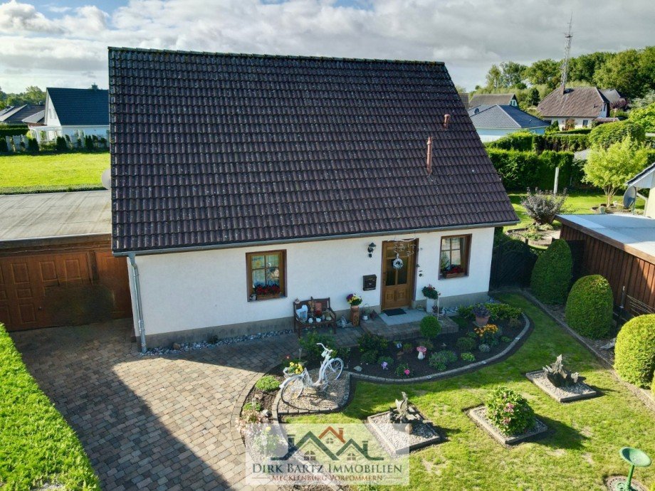dji_fly_20260910_100142_938_1789027430202_photo Einfamilienhaus Demmin