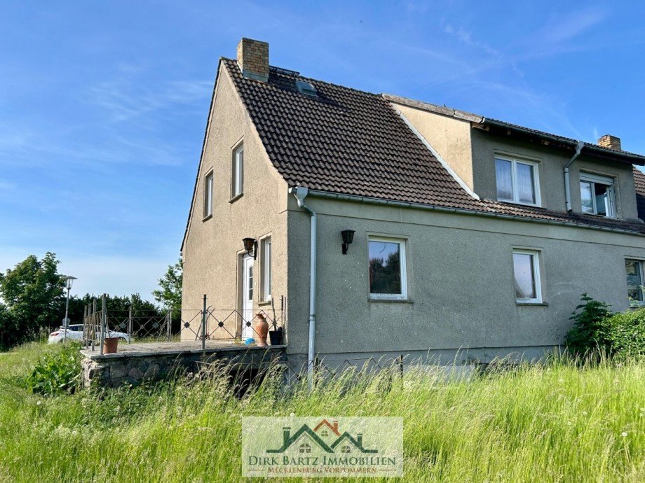 R�ckansicht Doppelhaush�lfte V�lschow