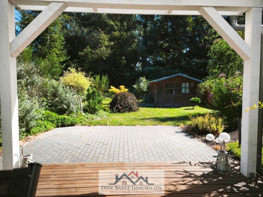 Gartenansicht Ferienhaus Neukalen