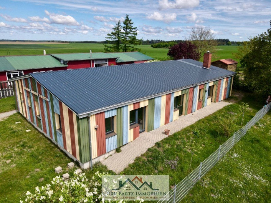 dji_fly_20260507_111250_770_1778145333638_photo Mehrfamilienhaus Borrentin