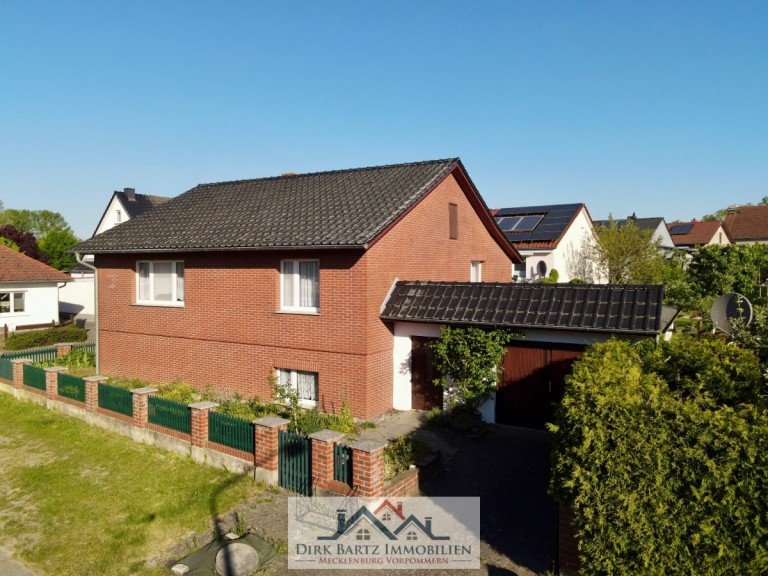 Ansicht Loitz Einfamilienhaus Einfamilienhaus mit viel Potenzial in ruhiger Lage am Stadtrand von Loitz!!