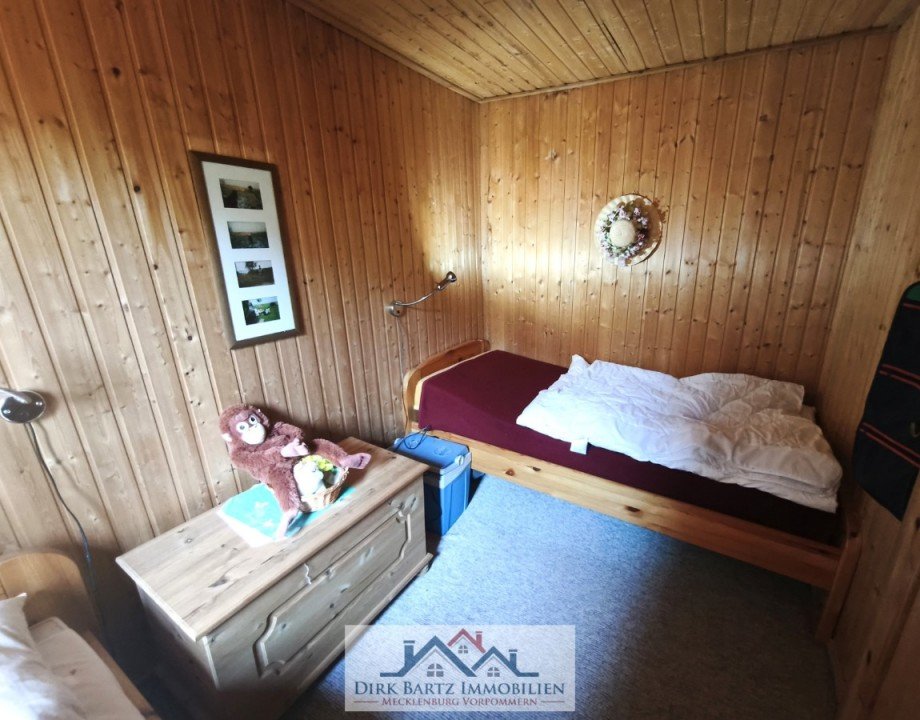 Schlafzimmer 2 Ferienhaus Kr�slin